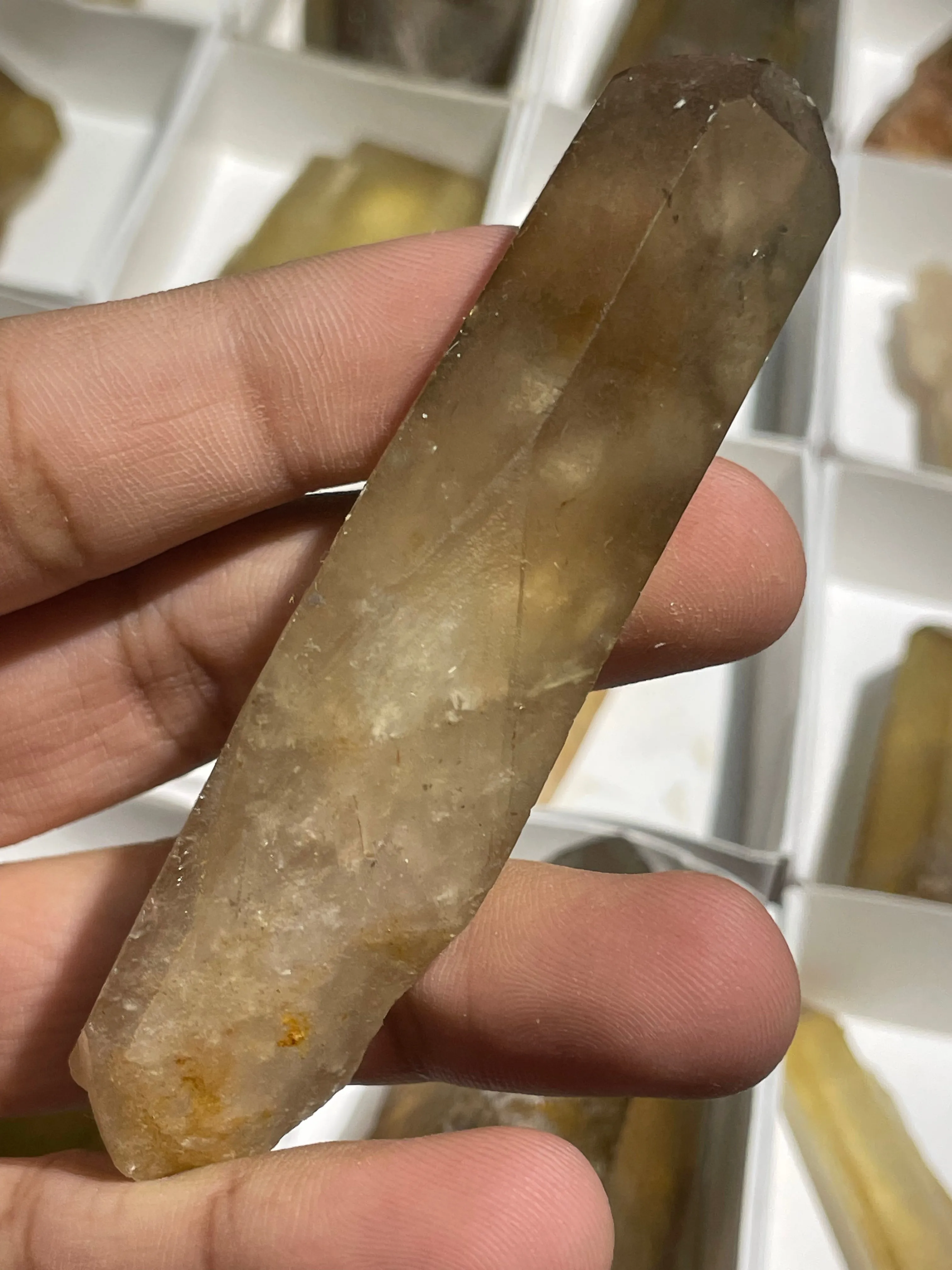 1.57kg Zambian Citrine Quartz Wholesale Flat 25 pieces, Congo Citrine, Natural Citrine from Lwena, Katanga, Democratic Republic of Congo.