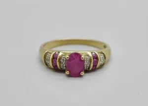 9ct Gold Ruby & Diamond Ring - Size N
