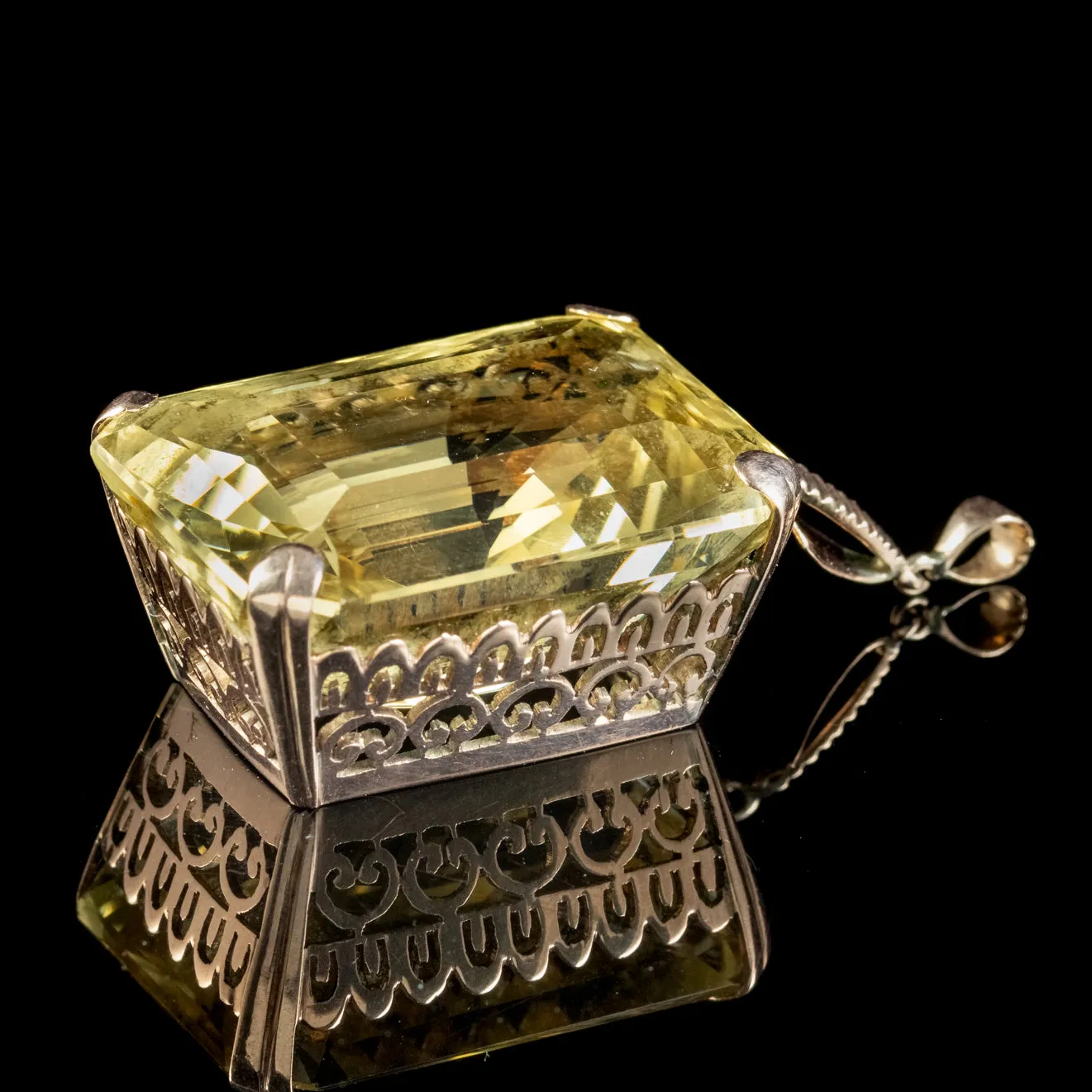 Art Deco Citrine Pendant 18ct Gold 35ct Citrine Circa 1920