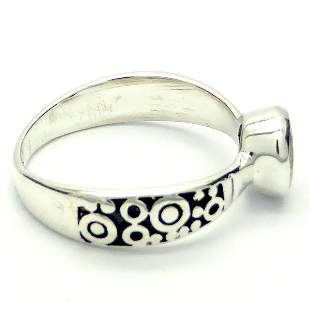 Citrine Ring, Round Faceted Gem, 925 Silver gd2