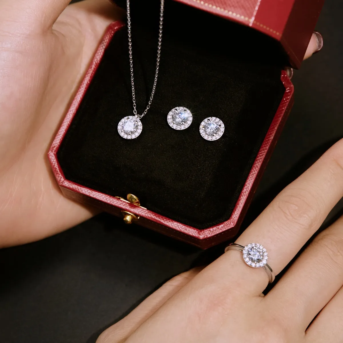 Cubic Zirconia Round Brilliant Halo Pendant Necklace