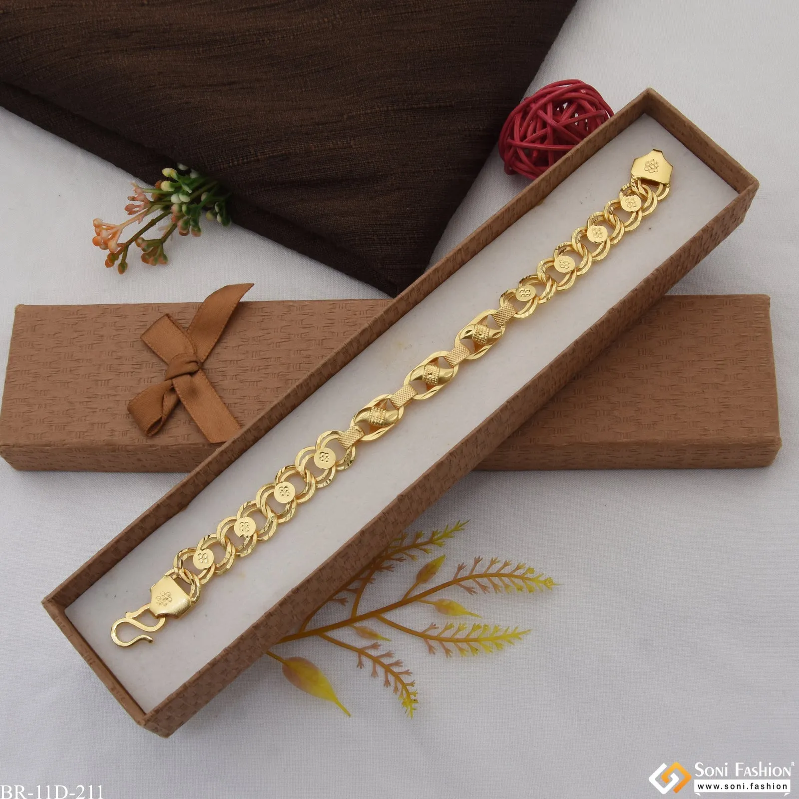 Linked Finely Detailed Design Gold Plated Kohli Bracelet for Men - Style D211