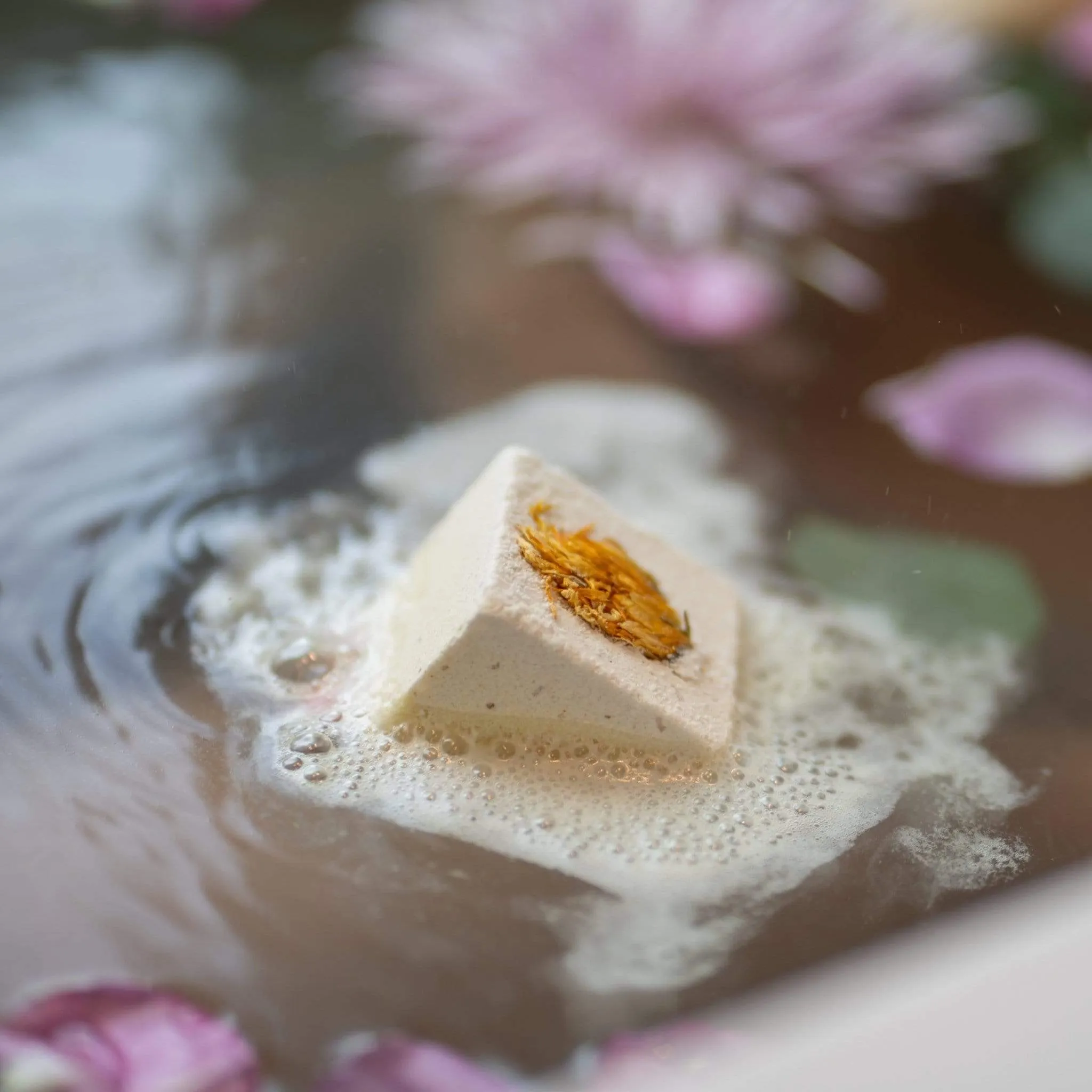 Luminous Lemongrass Bath Bomb