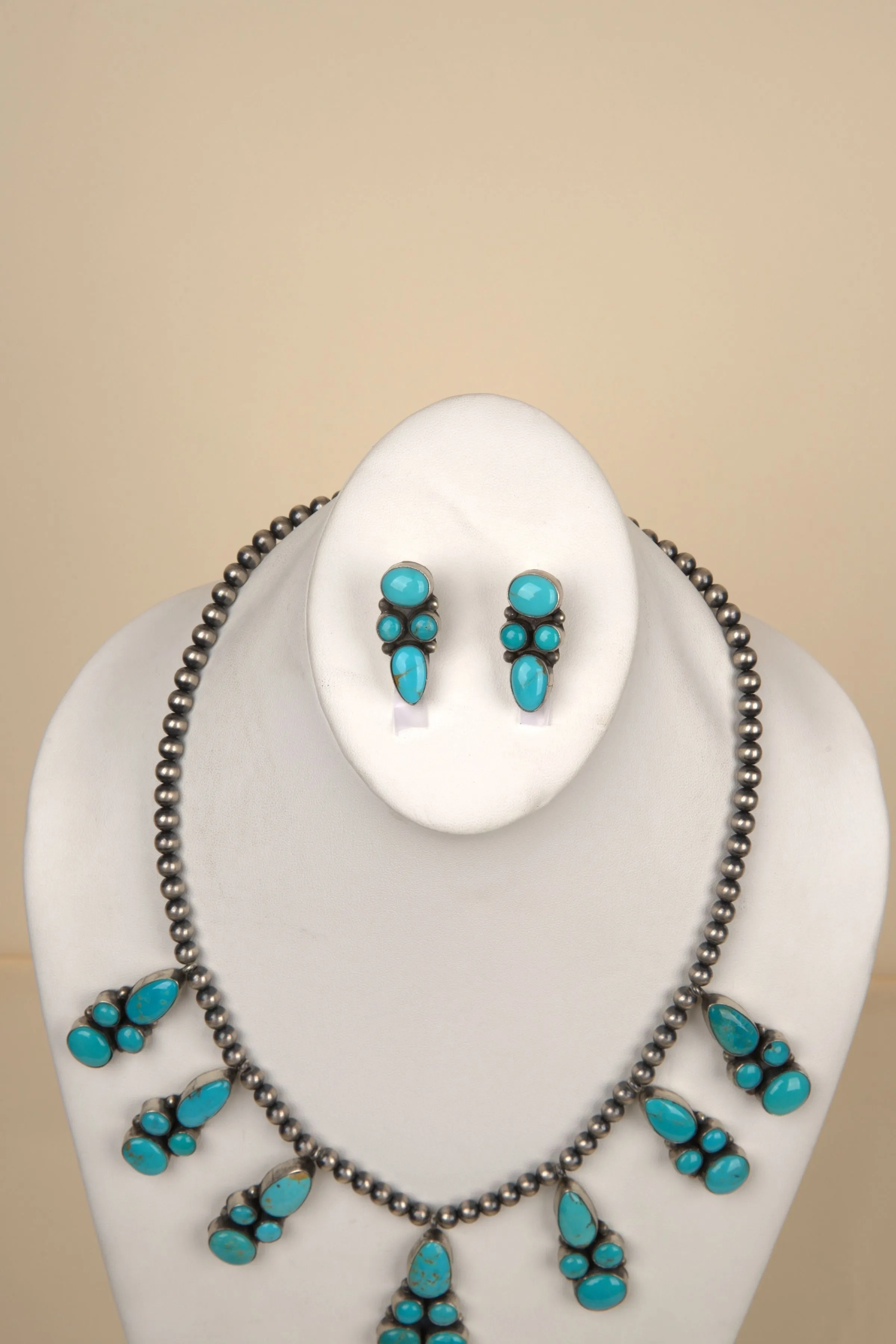 Navajo Handmade Kingman Turquoise Necklace and Earring Set - 9