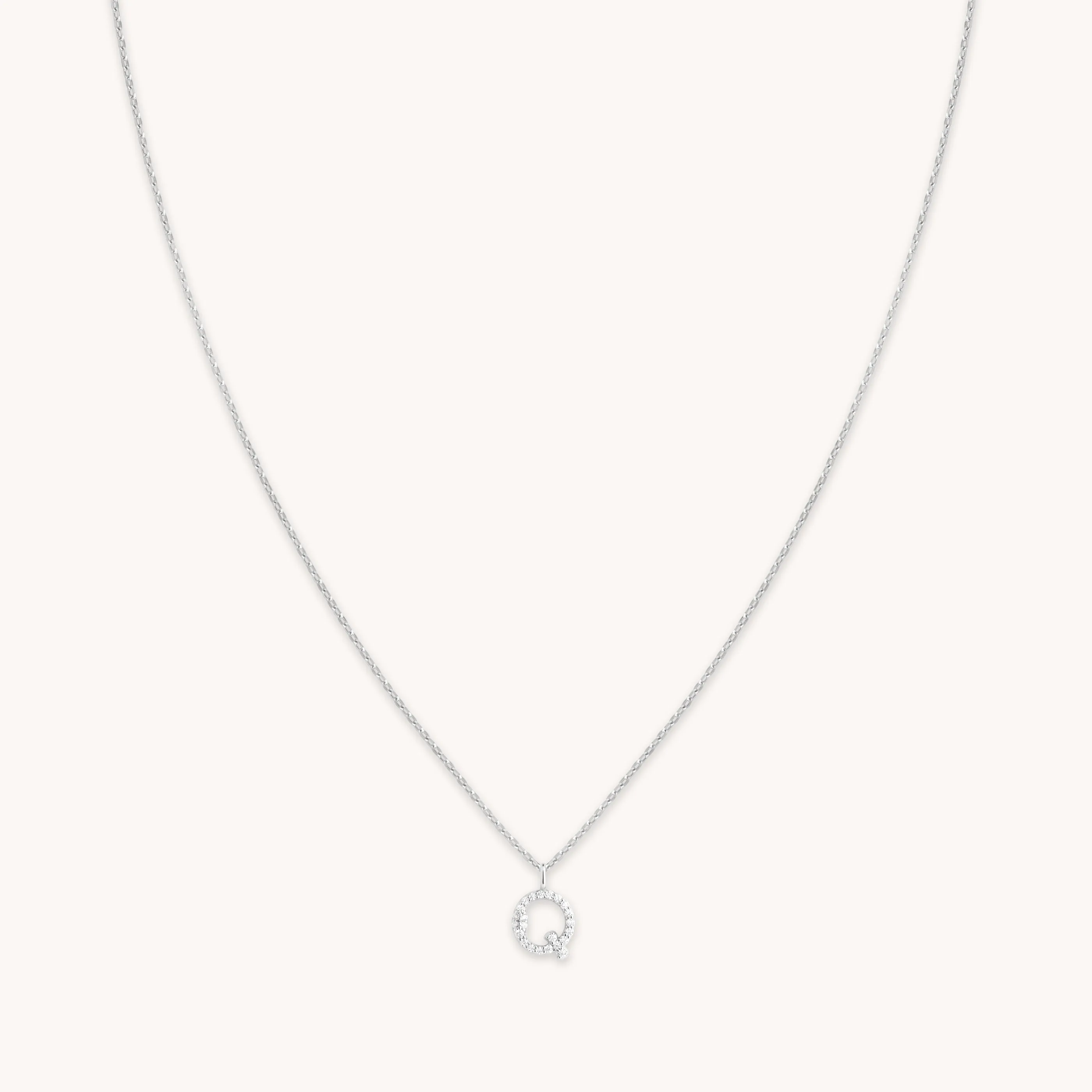 Q Initial Pavé Pendant Necklace in Silver