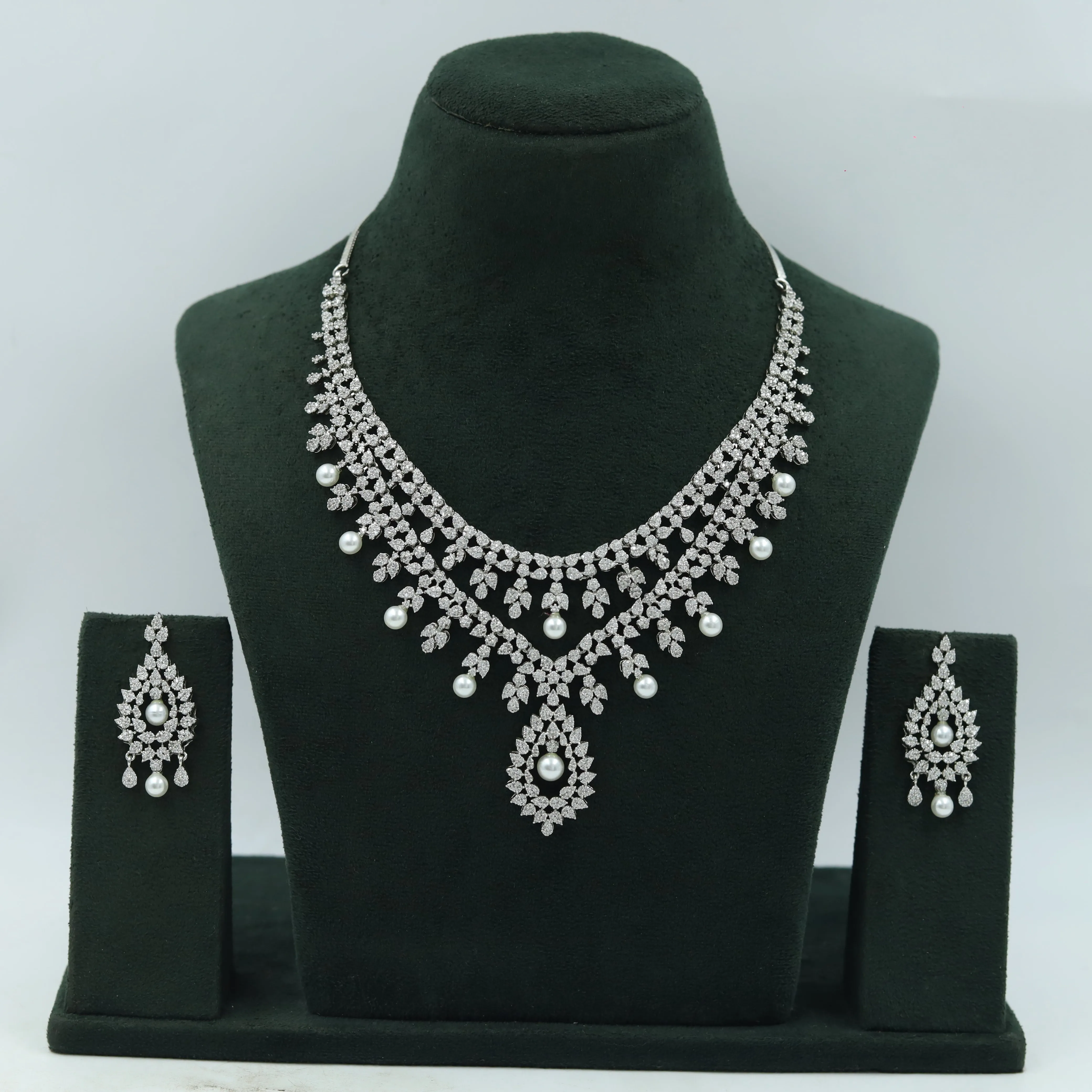 Round Neck Zircon/AD Necklace Set 11788-31