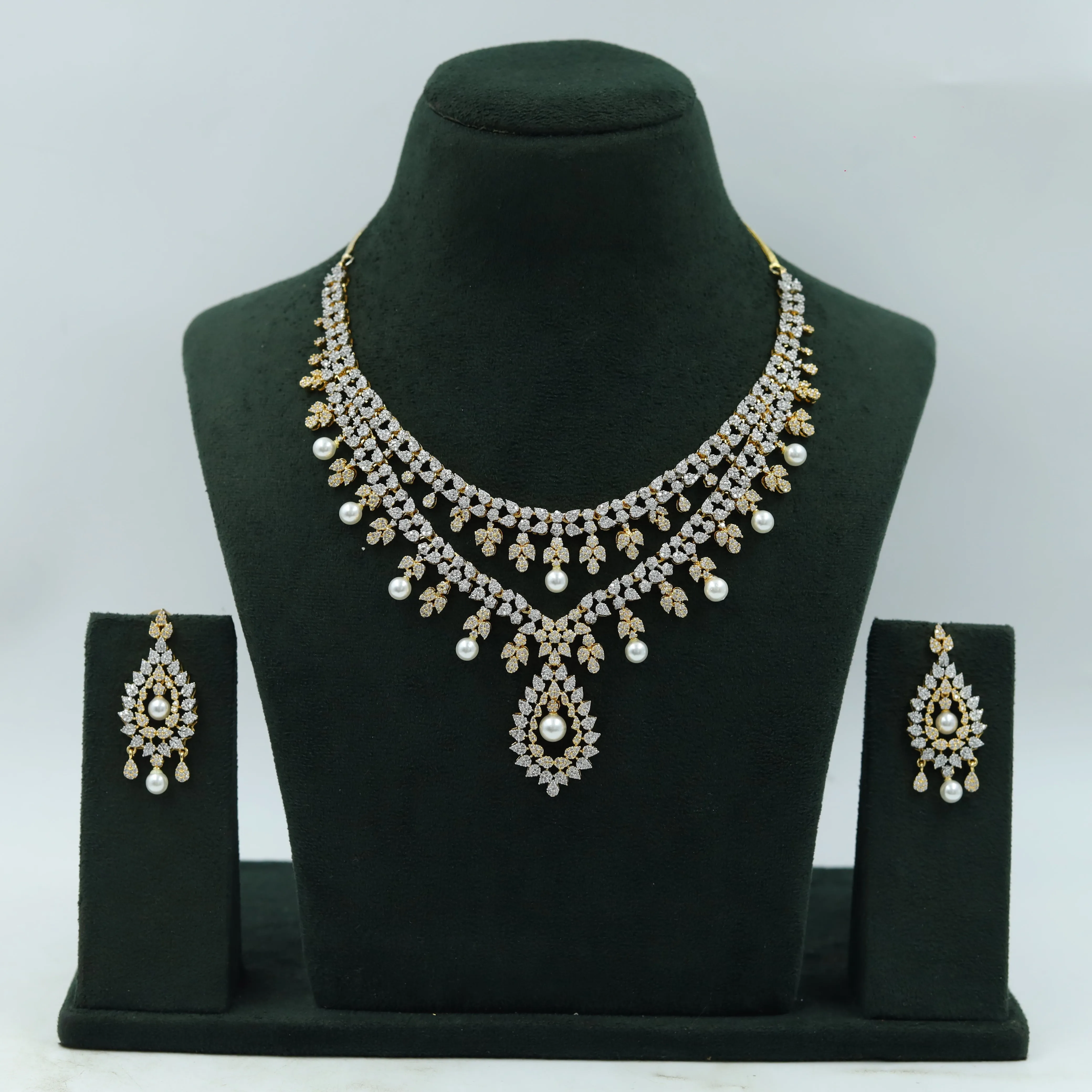 Round Neck Zircon/AD Necklace Set 11788-31