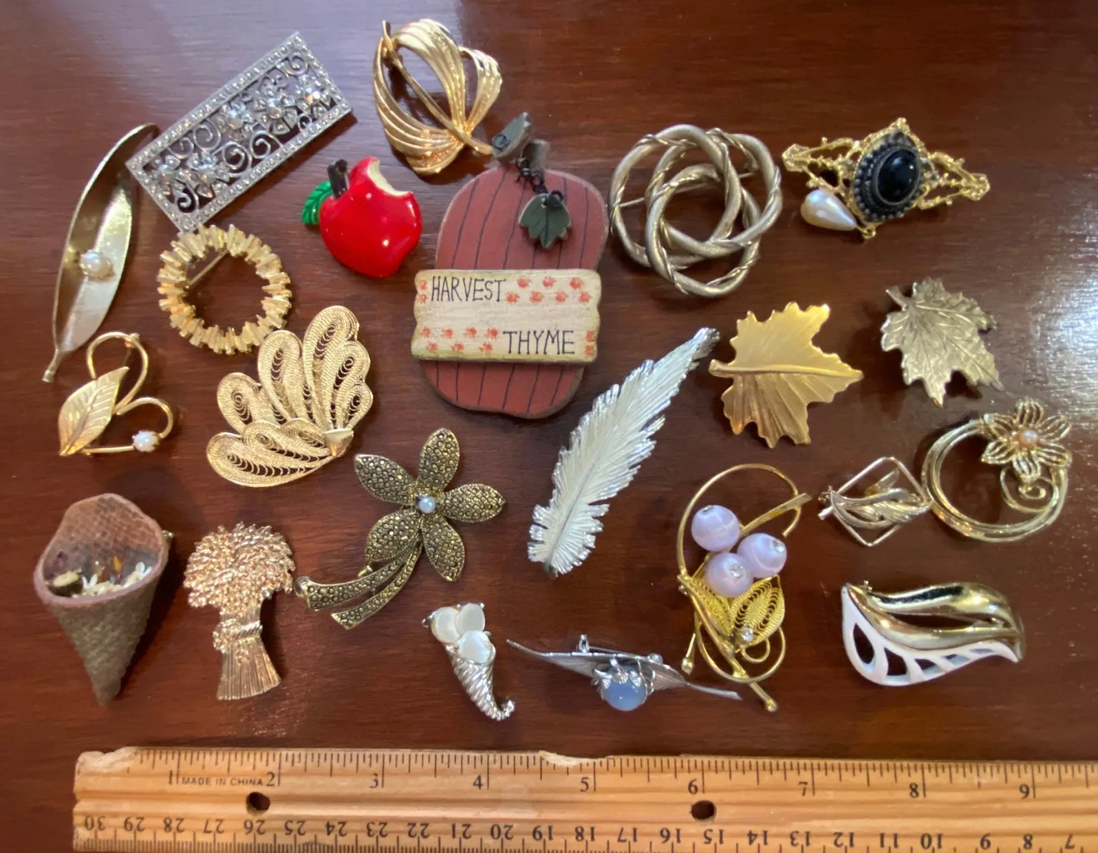 Vintage to Now HUGE Brooch Pin Lot Gold Tone Victorian Faux Pearl